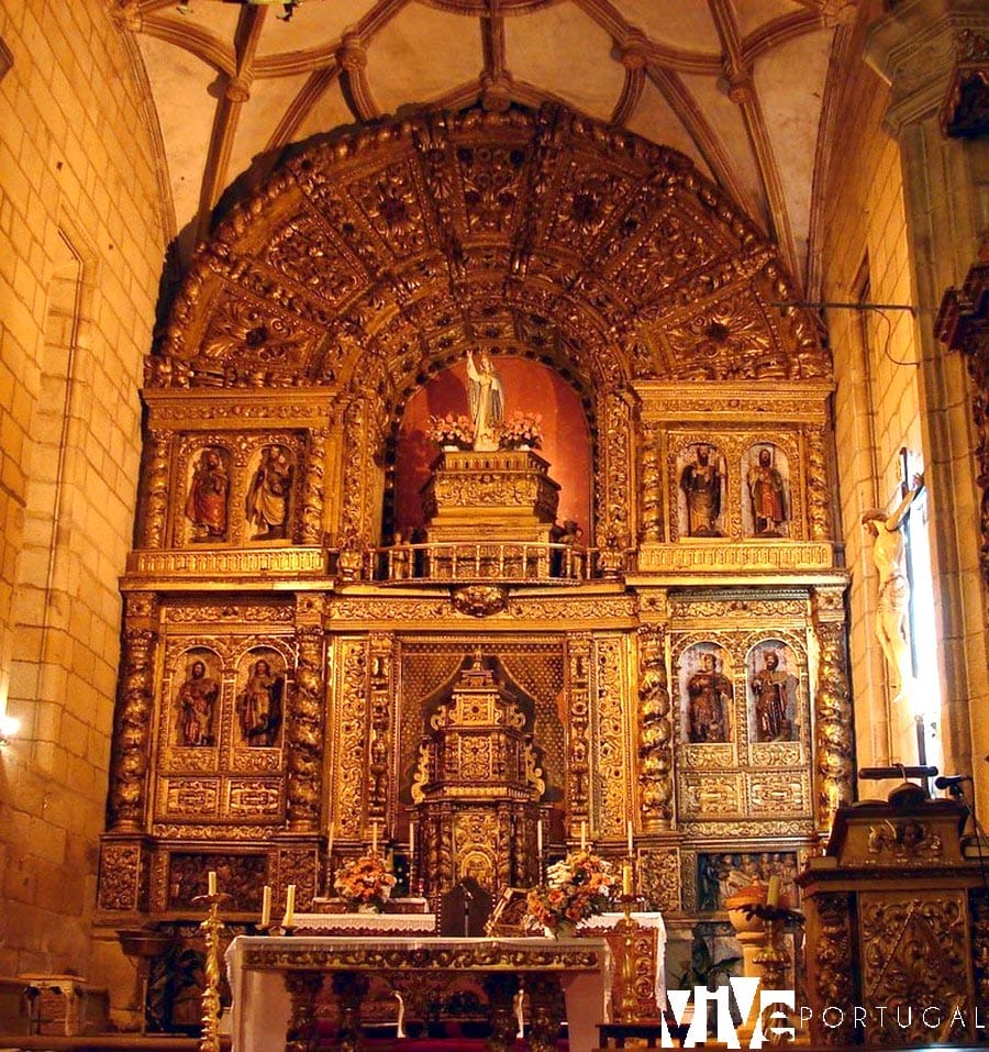 Retablo de la iglesia de Escalhão qué ver en Figueira de Castelo Rodrigo